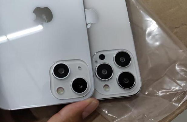 连南苹果手机维修分享iPhone 13‌机模长什么样 